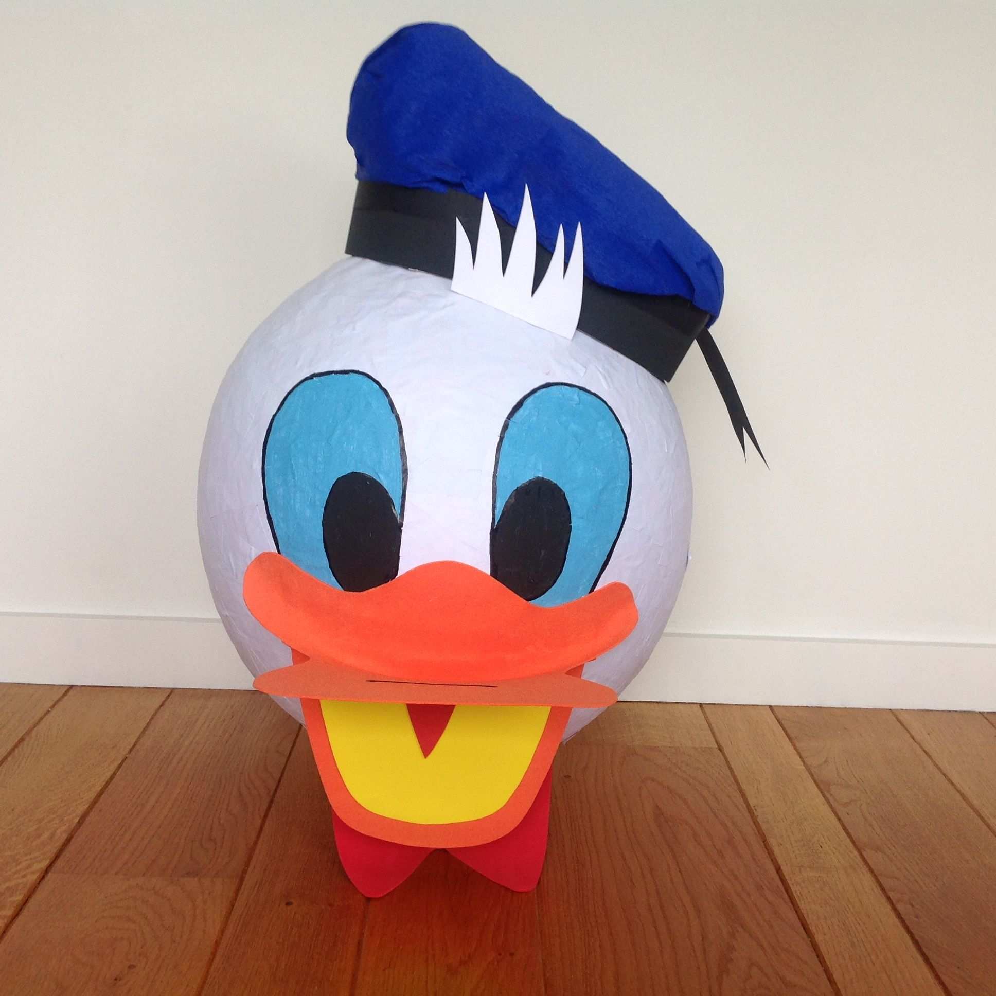 Donald Duck Van Papier Mache Knutselen Sinterklaas Knutselen Hond Diy Sinterklaas